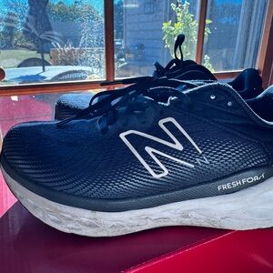 New Balance Men's Black and White Athletic Shoes